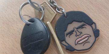 Llaves encontradas con llavero de Diego Maradona