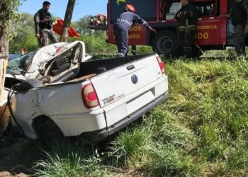Fatal accidente en Ruta 158: un hombre falleció tras chocar contra un árbol