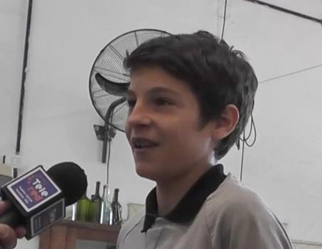 Joven de 15 años encontró una billetera con 800 pesos y la devolvió