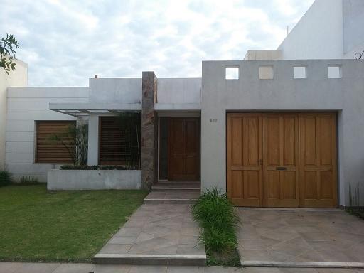 Ingresaron a la vivienda de Hugo Biga y se llevaron 500 dólares y 2.000 pesos en efectivo