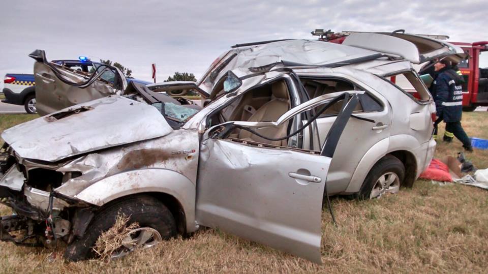 Una ambulancia privada que desconocemos su procedencia ya había trasladado a uno de los ocupantes a Bell Ville”