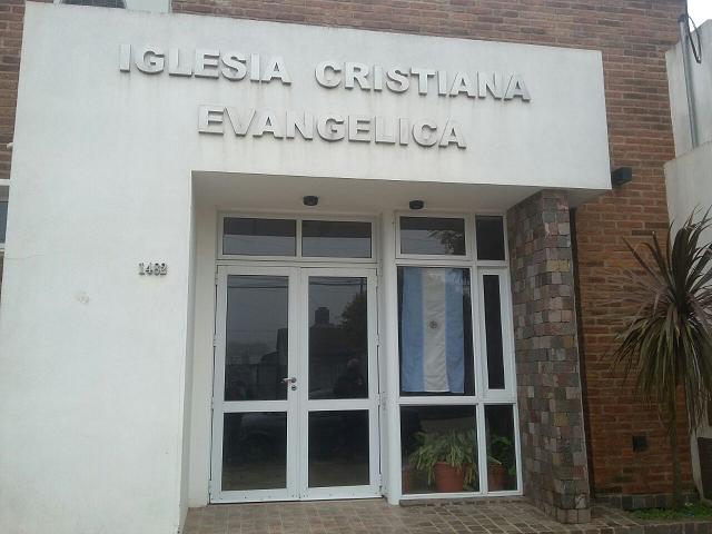 Robo en Iglesia evangélica ubicada en calle Bolivia y Pellegrini