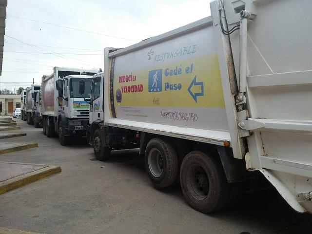 Los camiones recolectores de residuos fueron trasladados a la playa de la ex terminal