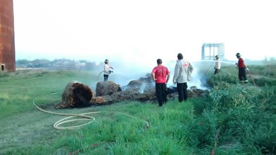 Incendio de fardos en la tarde del domingo