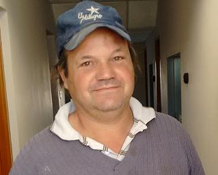 Robo de documentación y frente de radio del interior de un camión en Villa Argentina