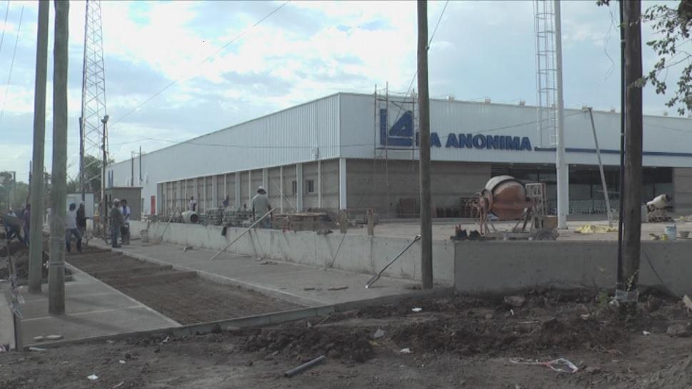 En la cuenta regresiva para la inauguración del supermercado La Anónima en la Ciudad