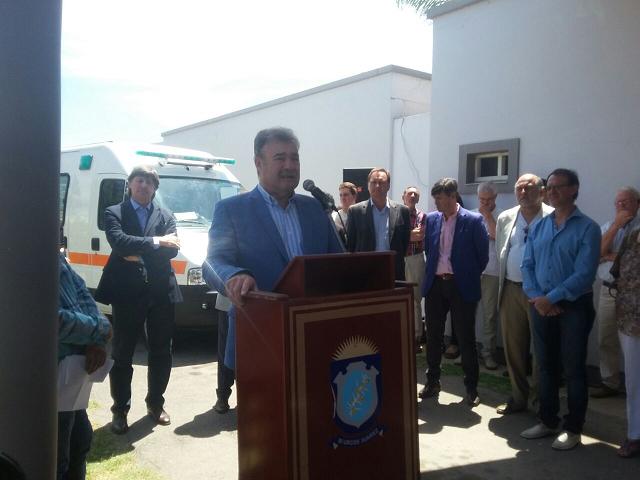 El Ministro de Salud hizo entrega de una nueva ambulancia para el Hospital Abel Ayerza
