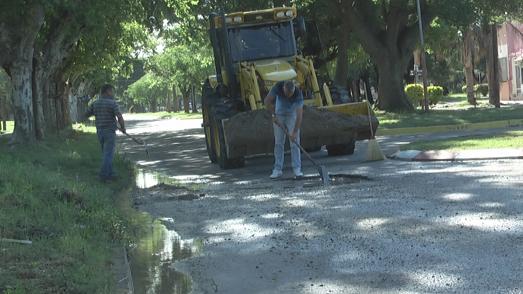 Pozo de grandes dimensiones en calle Juan B. Justo y General Roca