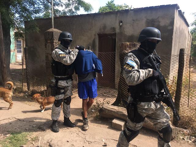 FPA incautó plantas de marihuana, cigarrillos artesanales y semillas en operativo de calle Pellegrini y Laprida