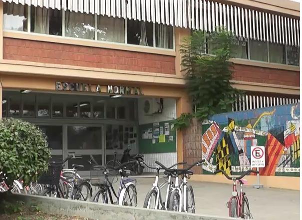 Discusión entre una pareja de estudiantes del CENMA con intervención policial