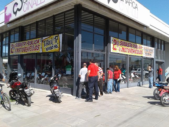 PANORAMA en VIVO desde el segundo remate Municipal de motocicletas