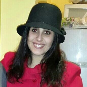 Cabe destacar que la joven tenía colocado el casco protector ya que el impacto fue con la cabeza”