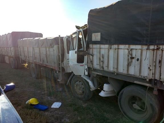 Choque por alcance entre dos camiones en autopista en Ballesteros