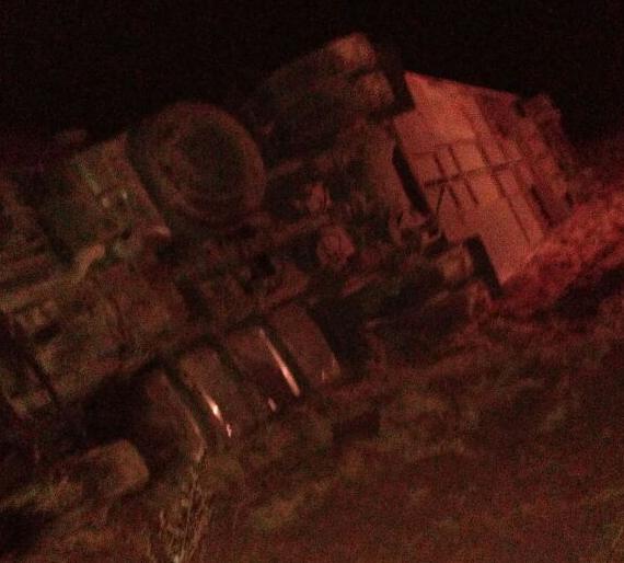 Ballesteros.- Choque entre dos camiones con una persona fallecida en autopista