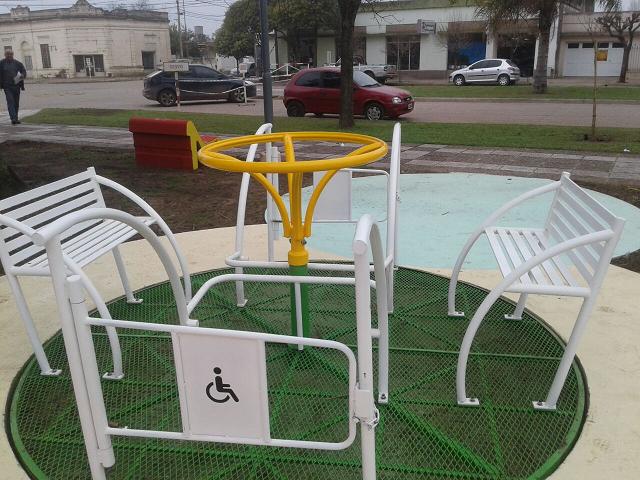 Camilo Aldao y la inauguración de una plazoleta para personas con capacidades diferentes