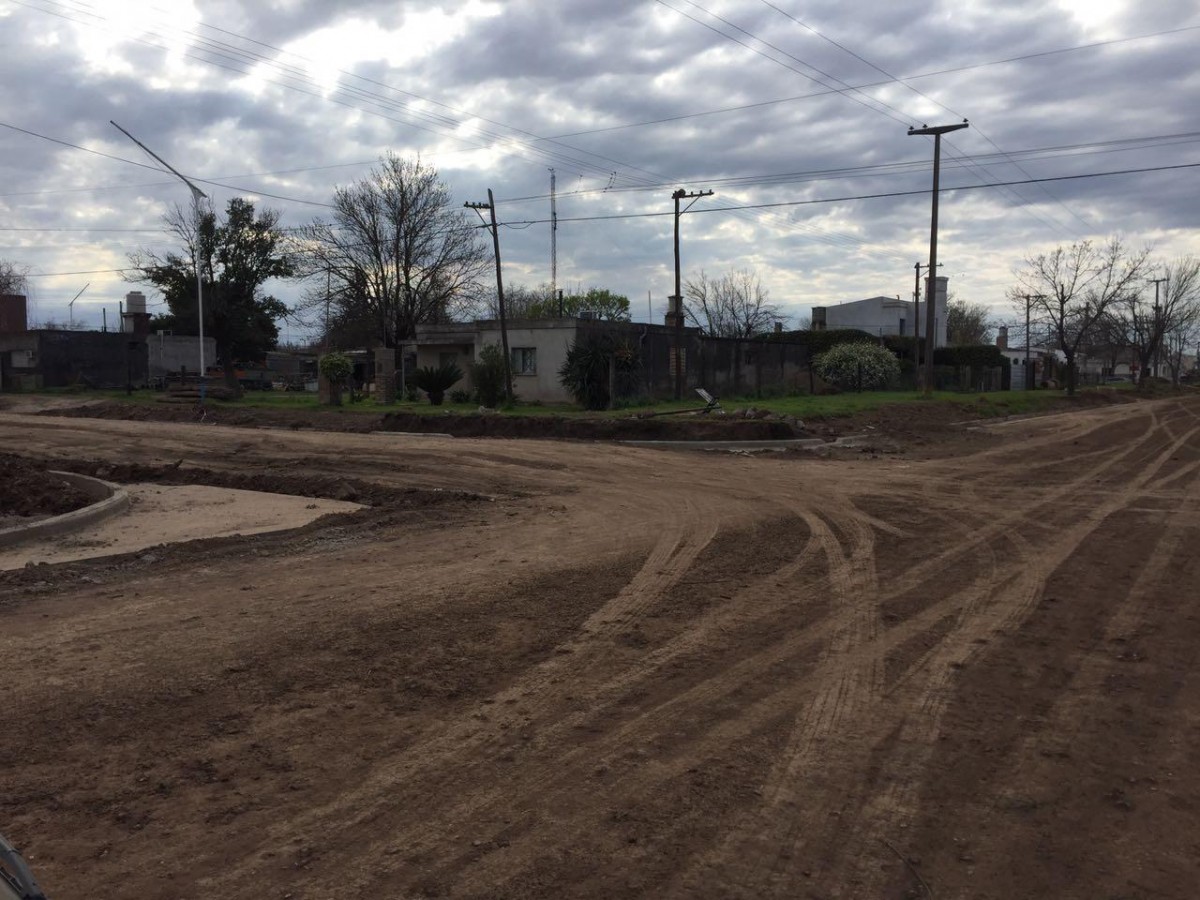 Obras en Barrio El Panal: «Taparon toda la calle y ahora también la vereda. No tememos salida»