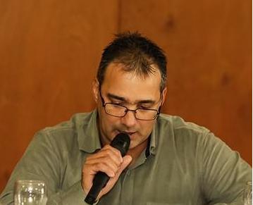 Construcción de un canal al norte de Leones