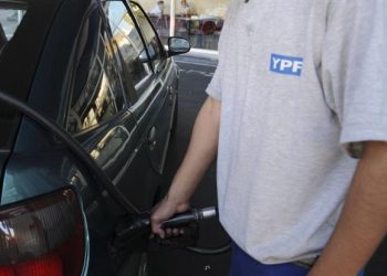 YPF: ya rige baja de 1,5% a los precios de la nafta