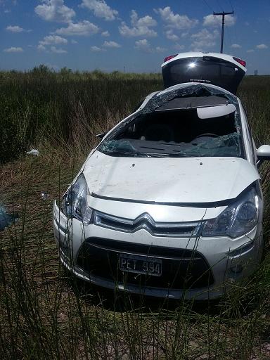 El intendente Roberto Arroyo de Saira asistió a una mujer de Marcos Juárez que sufrió un accidente