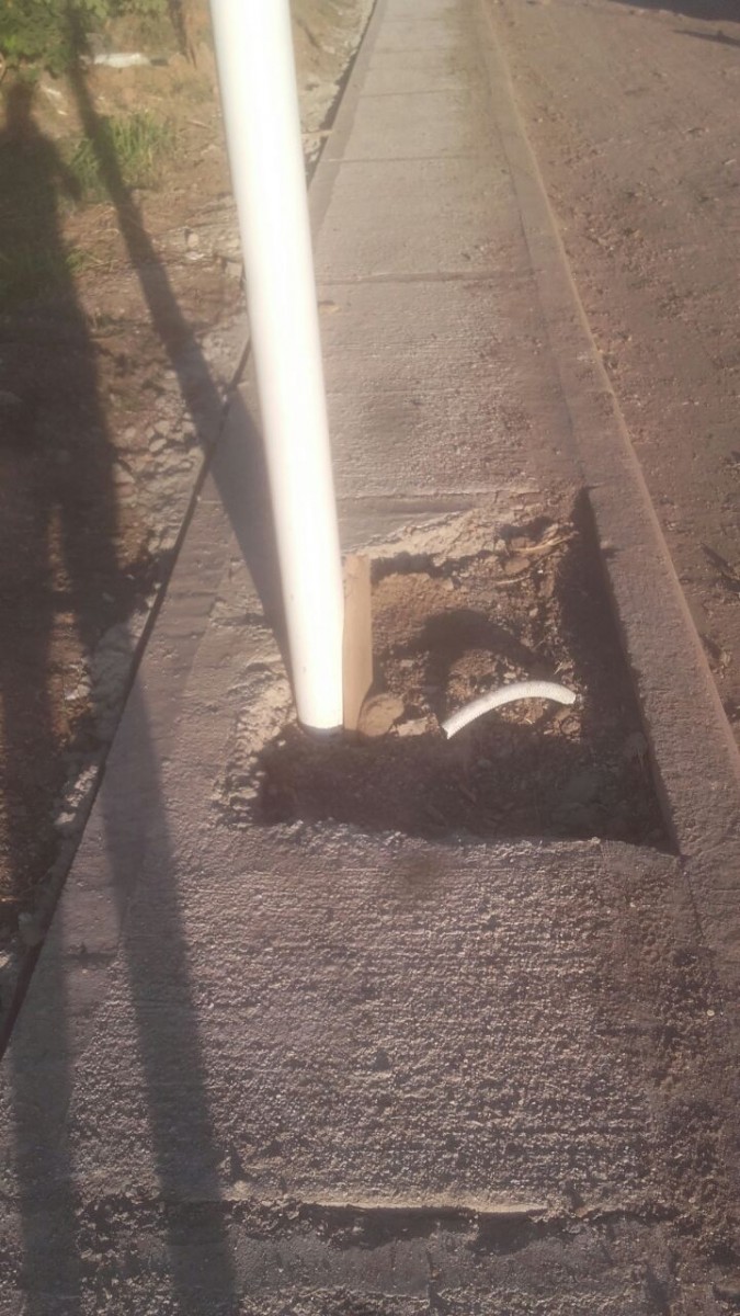 Vecinos de barrio El Panal reclaman una obra mal hecha