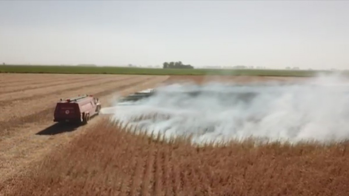 Cinco salidas de Bomberos Voluntarios de Marcos Juárez en solo una hora por incendios en zona rural