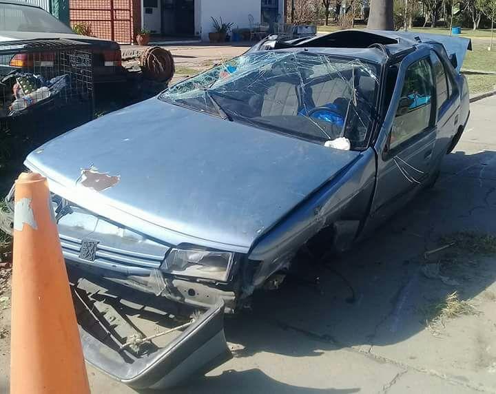 Tortugas: Despiste y vuelco en solitario de un automóvil en autopista con una persona fallecida