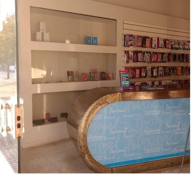 Robo en el local Personal ubicado en calle Belgrano