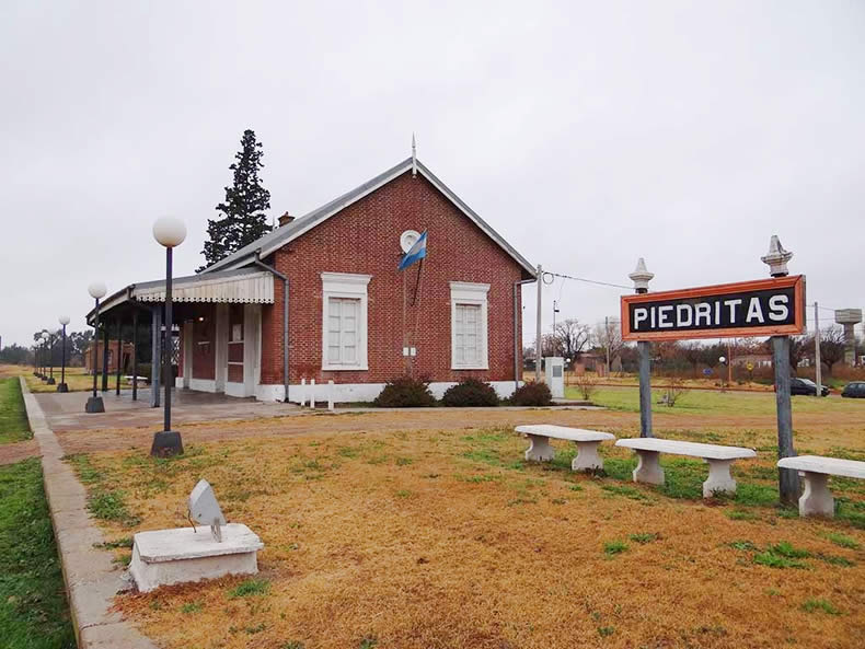 Piedritas: Murió una niña de dos años al ser atropellada por una cosechadora