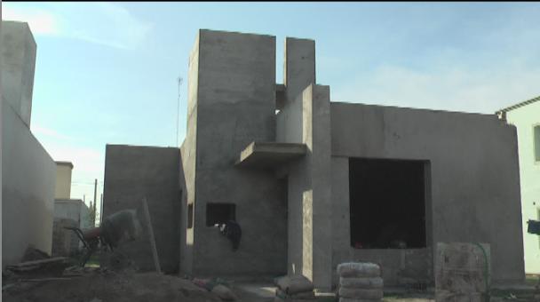 200 viviendas: Guillermo Cornaglia brindó respuestas a inquietudes técnicas de vecinos