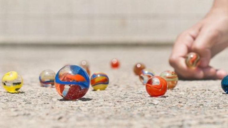 Peligra el futuro de Tinka, la única fábrica de bolitas de Sudamérica que està en San Jorge