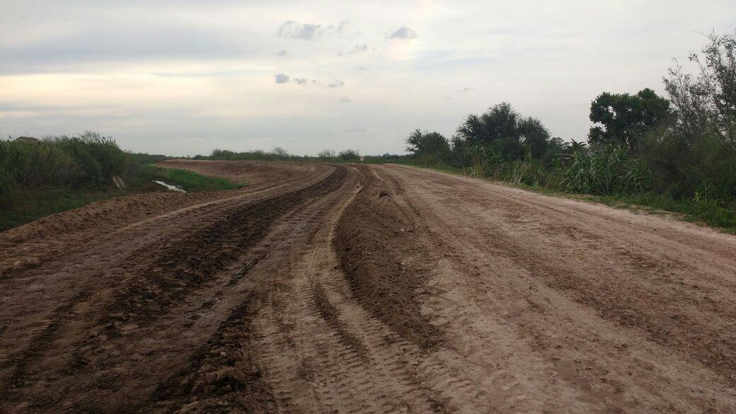 A seis meses de la inauguración se sigue trabajando en las defensas de las localidades de Tortugas y Cruz Alta