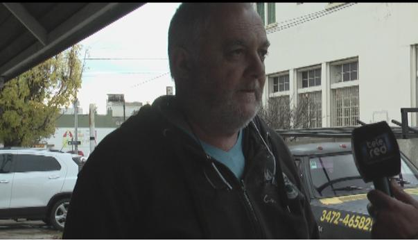 Queja de taxistas por la actitud de remiseros de Remis Real de no aceptar aumento de tarifas