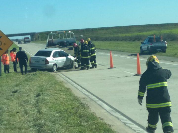Vuelco en solitario en autopista con una persona fallecida de General Roca