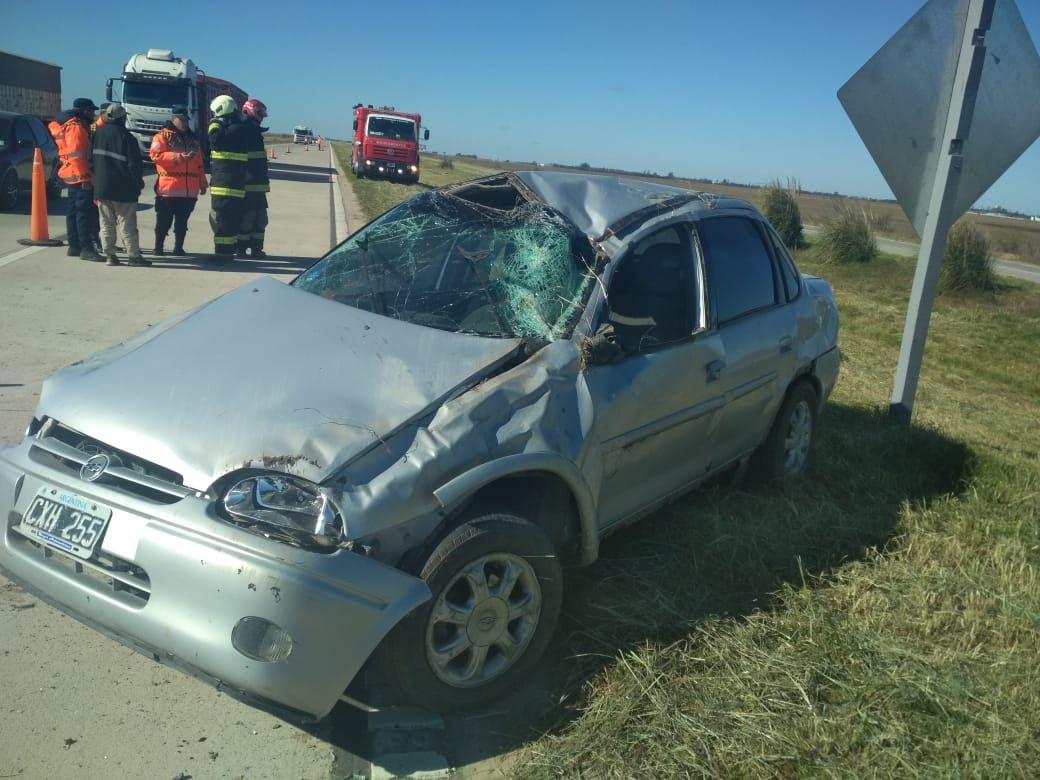 Vuelco en solitario en autopista con una persona fallecida de General Roca