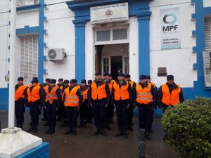 La policía barrial quedarà fija y seguirà caminando por las calles de la Ciudad