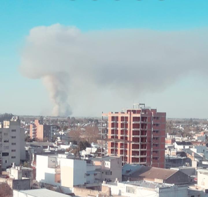 Inquietud por la presencia de abundante humo en la Ciudad en la tarde del miércoles