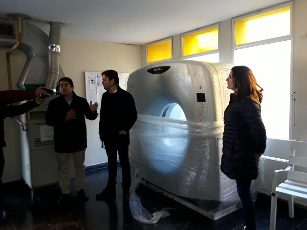 El viceministro de Salud de la Provincia hizo entrega de un tomógrafo para el Hospital Abel Ayerza