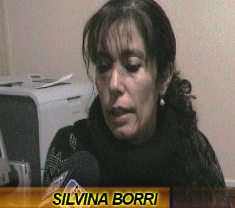 Silvina Borri: Las becas se cobran a partir del mes de Julio”
