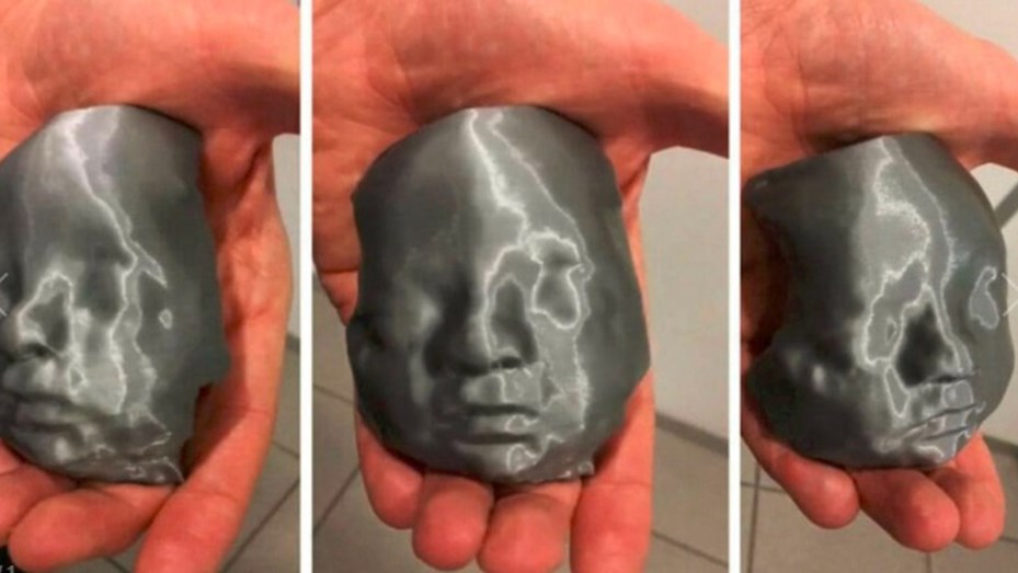Córdoba: Imprimieron en 3D una ecografía de un bebé de padres no videntes