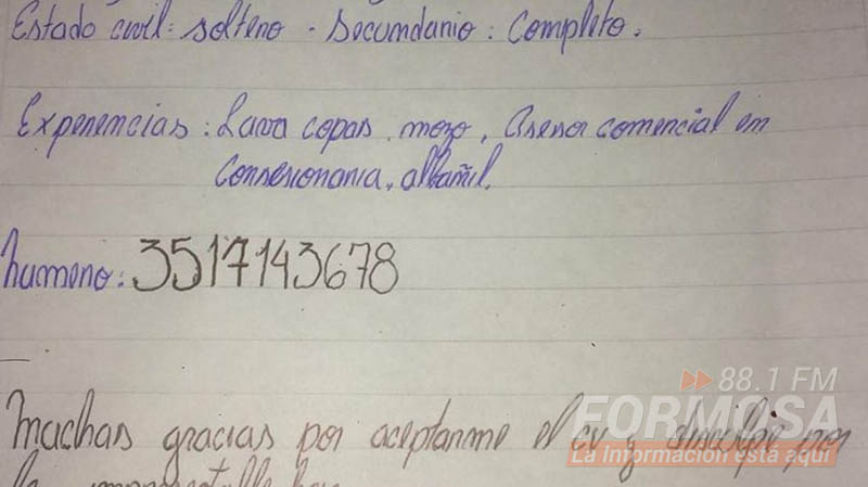 Córdoba: una encargada recibió un CV escrito a mano e inició una campaña en las redes