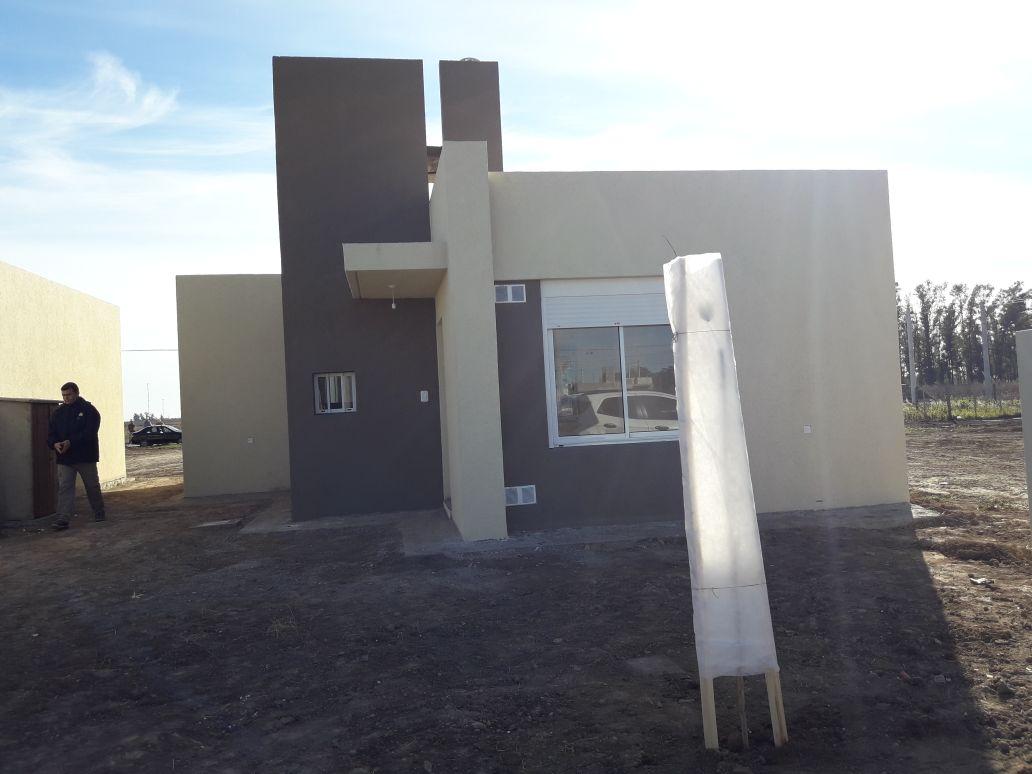 PROMUVI: Llegaron 14 millones de pesos para el Municipio y hoy se entregan cinco viviendas