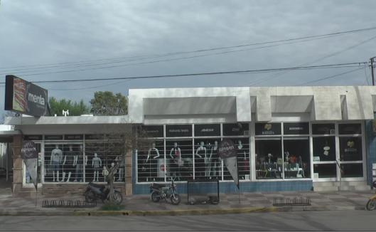 Daños en la mercería Rosset y en el local de ropa Menta de calle Beiró