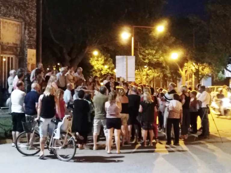Vecinos autoconvocados reclamaron mayor seguridad en Armstrong