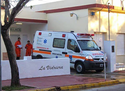 Rescate de una persona que cayó de un entre techo en Leones