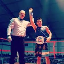 Boxeo: Gabriel Bravo retuvo la corona Provincial.-