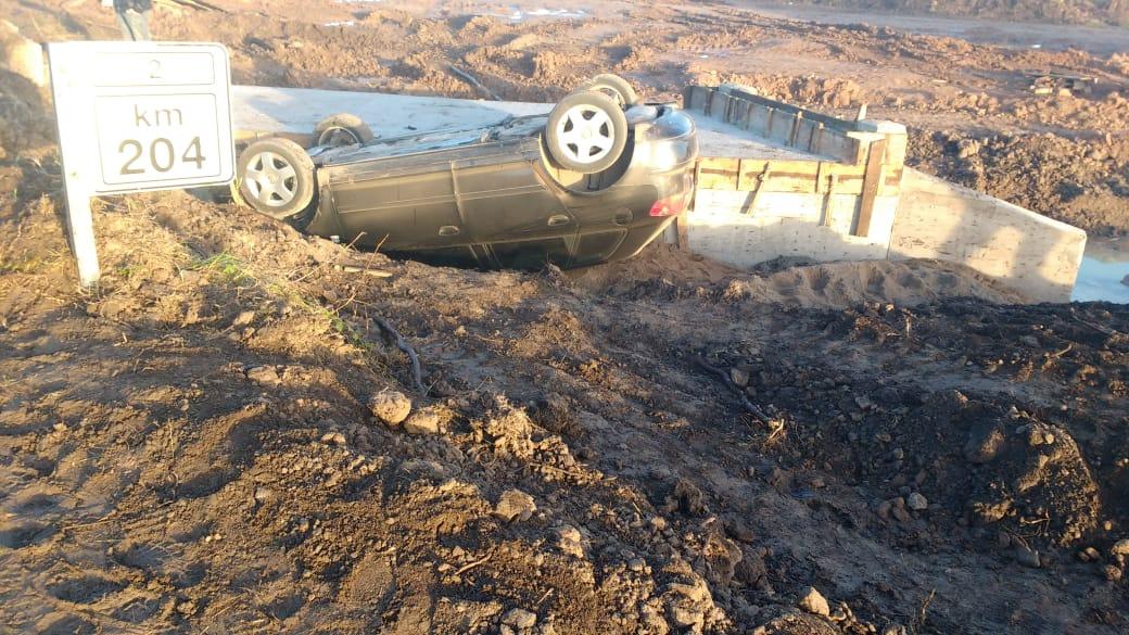 Dos accidentes en solitario en ruta provincial 2 en Saira el día domingo