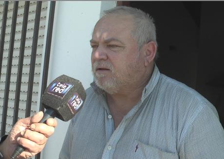 Me sacó un revólver y me dijo que le de la plata que tenia o me hacia boleta”