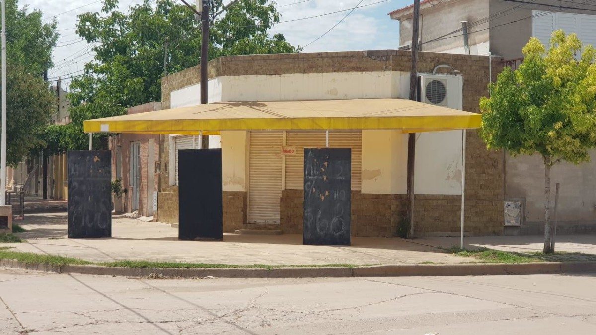 Clausura de carnicería de calle Pellegrini y General Roca y decomiso de mercadería de Super Ahorro de calle Tucumàn