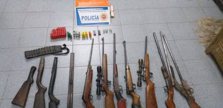 Noetinger: secuestro de importante cantidad de armas de fuego.