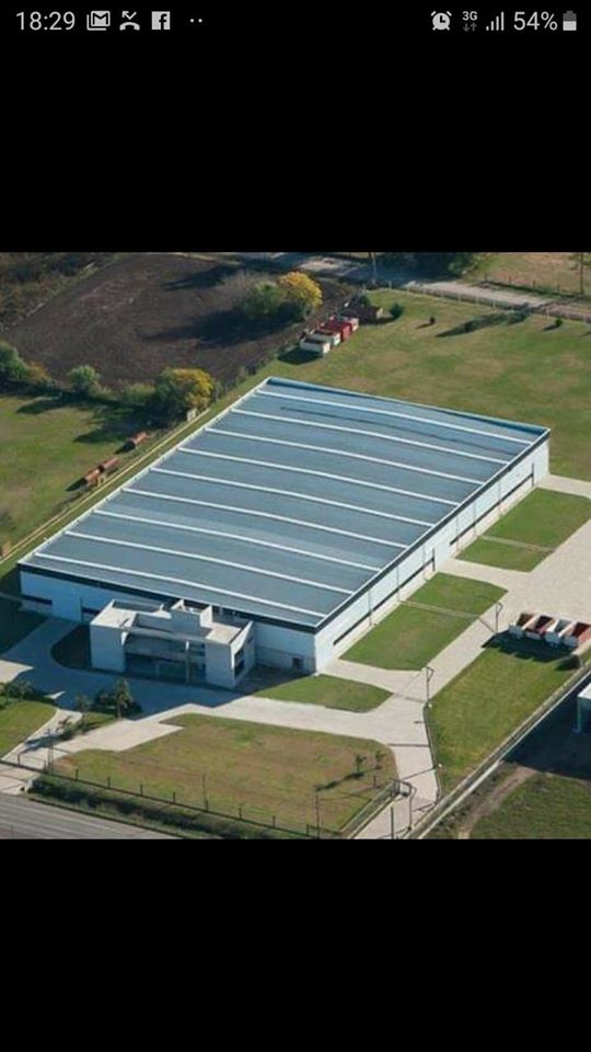 Se robaron 12 gomas con llantas del deposito de Crescente